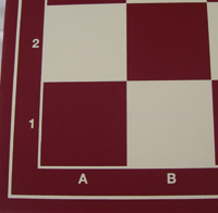 Schachplane-rot-weiss Schachplane aus Kunststoff, Feldgröße 55 mm, rot/weiß mit Randbeschriftung, klappbar