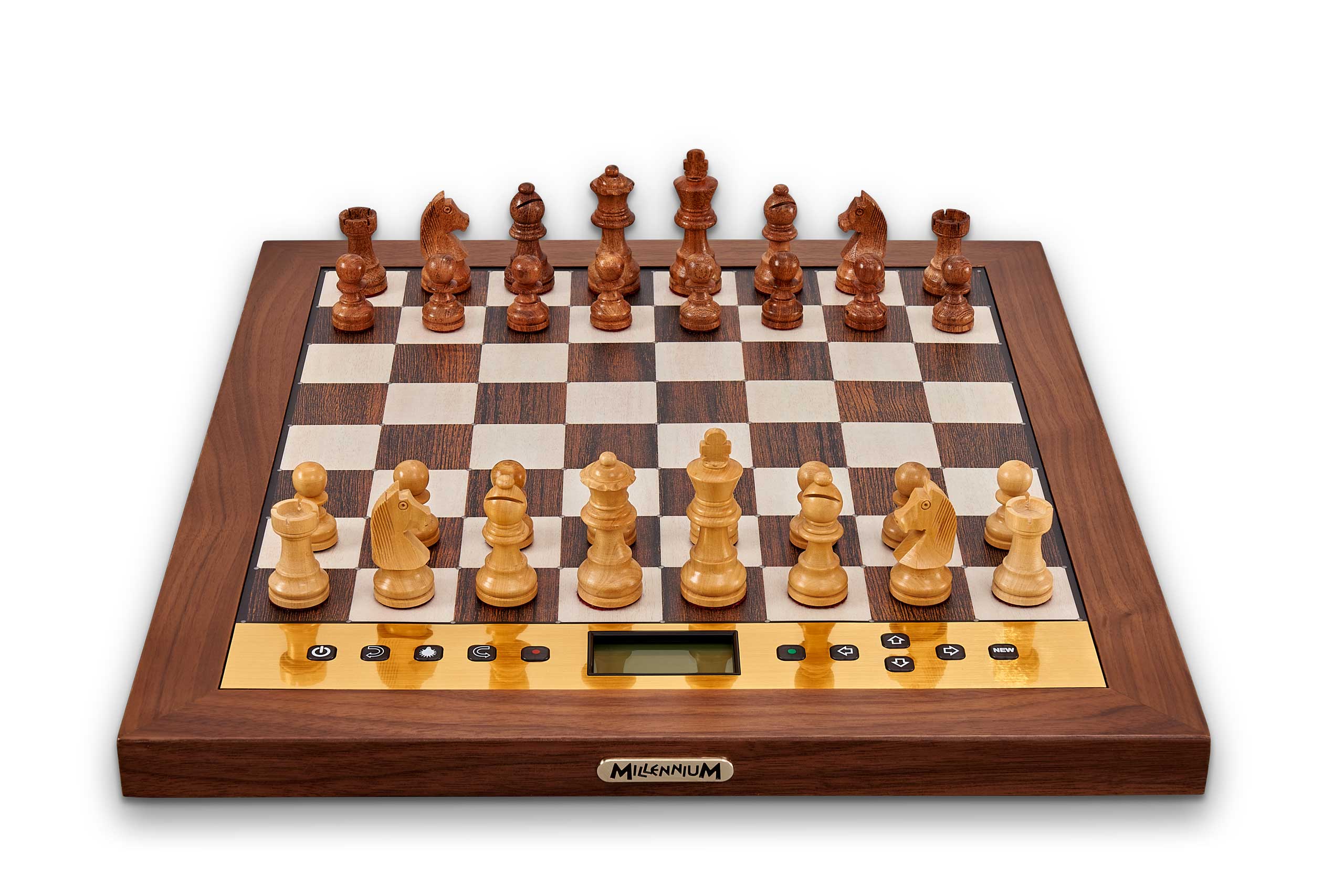 M830_chess-board-with-pieces Schachcomputer The King Performance